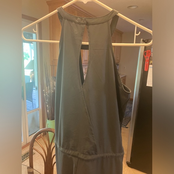 $88 Kyodan gray jumpsuit w/wide ankle length legs, tie waist, 4 way stretch.  XS - Picture 9 of 15